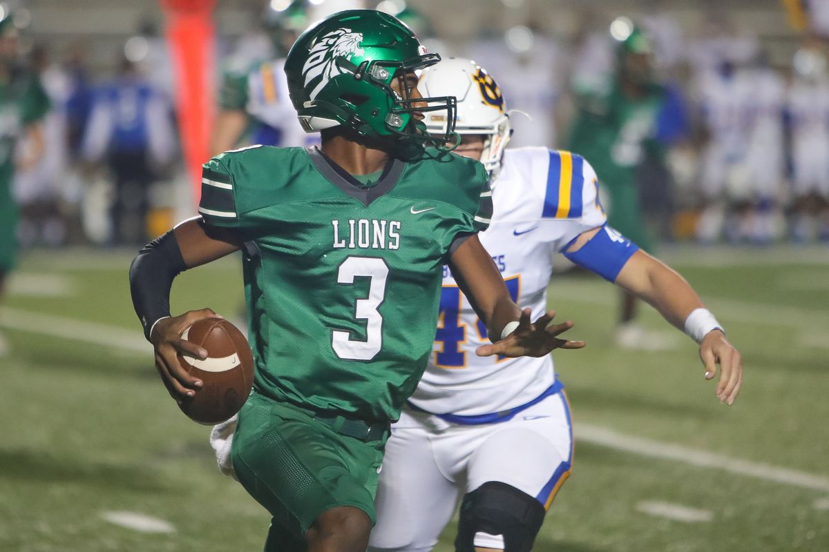 IN FOCUS (Photo Gallery): Chapel Hill knocks off Livingston in playoff action