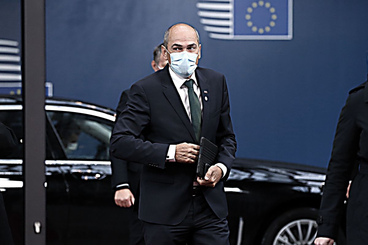 Bruxelles approva la legge di bilancio ma minaccia: devono tornare i tagli