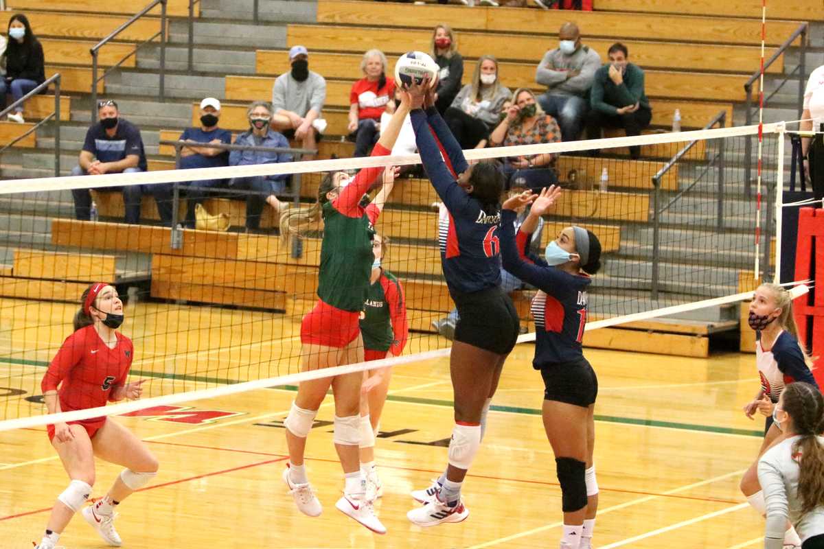 VYPE U: Woodlands Up In Arms vs. Dawson