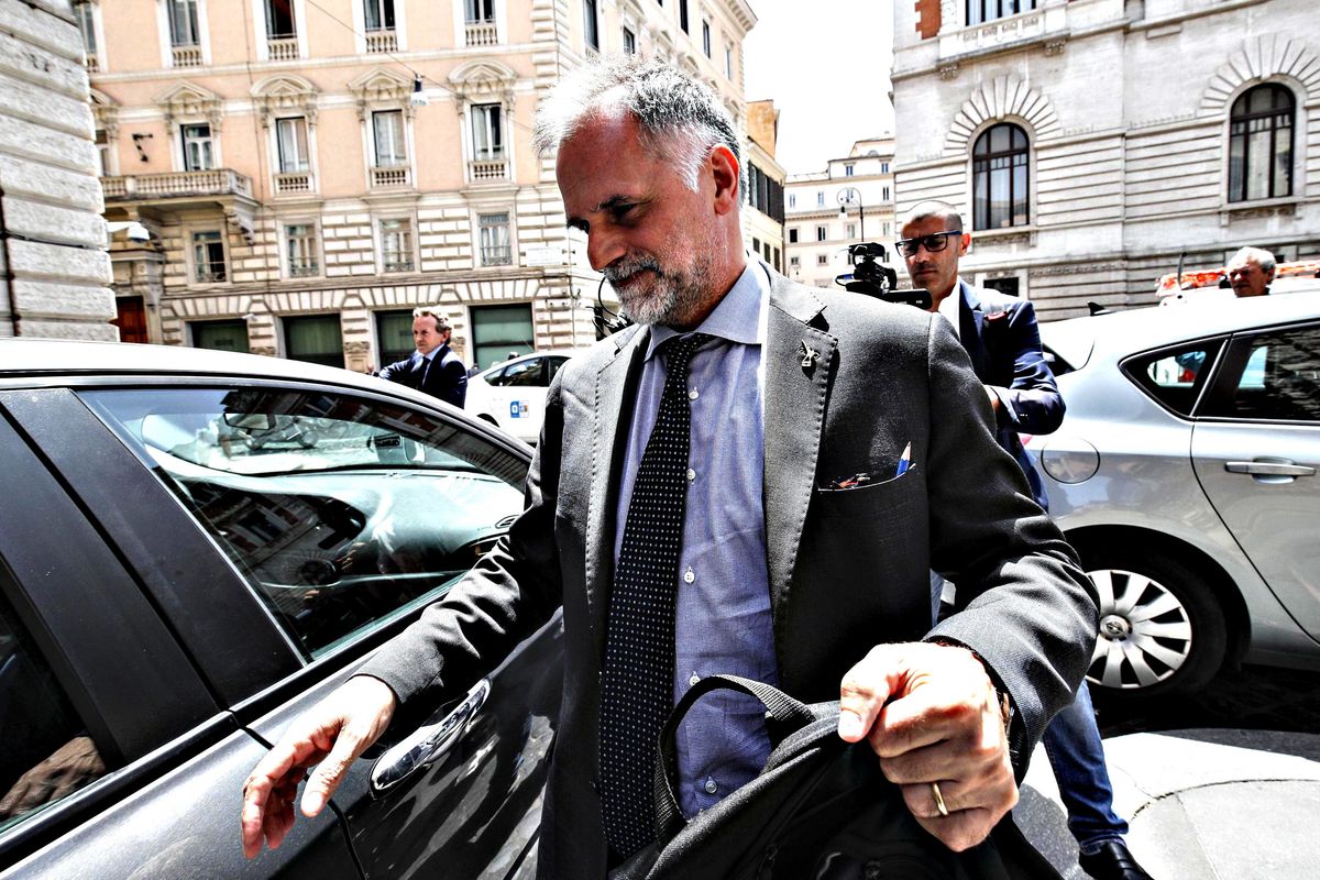 La maggioranza tenta l’agguato in manovra al federalismo fiscale. Ma la Lega lo sventa