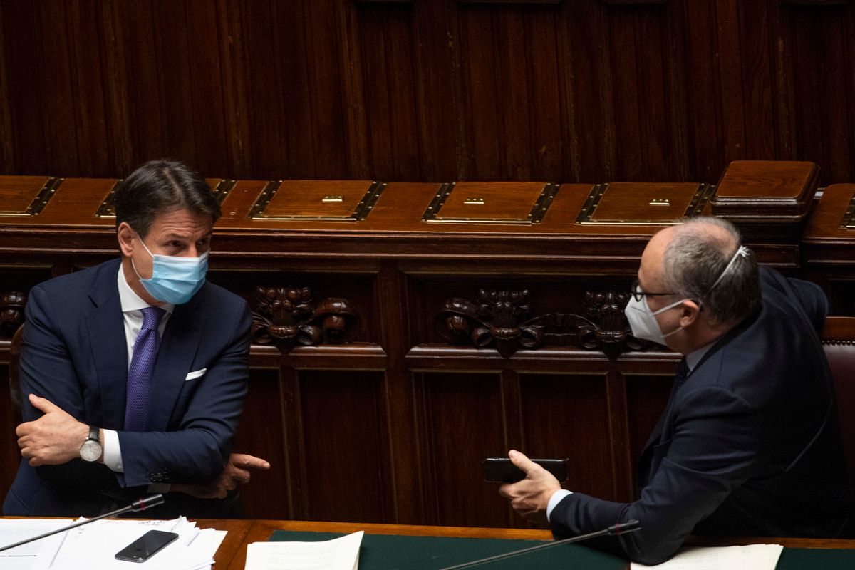 Ancora nebbia sulle coperture del Ristori bis