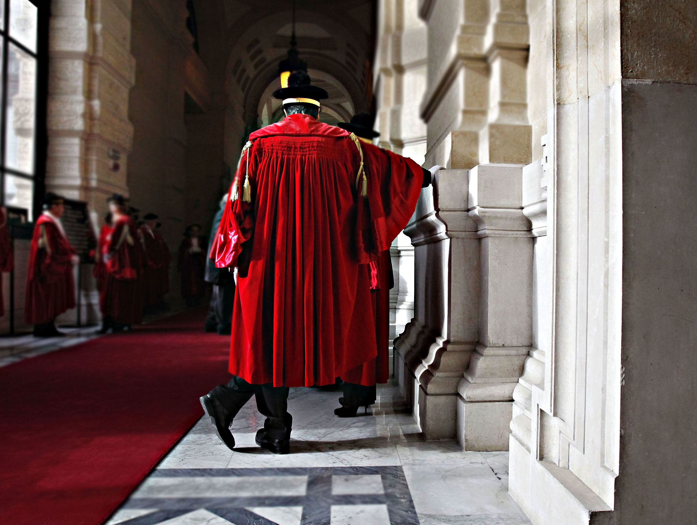 Violenti in casa, stalker in Procura. I peccati nascosti delle toghe italiane