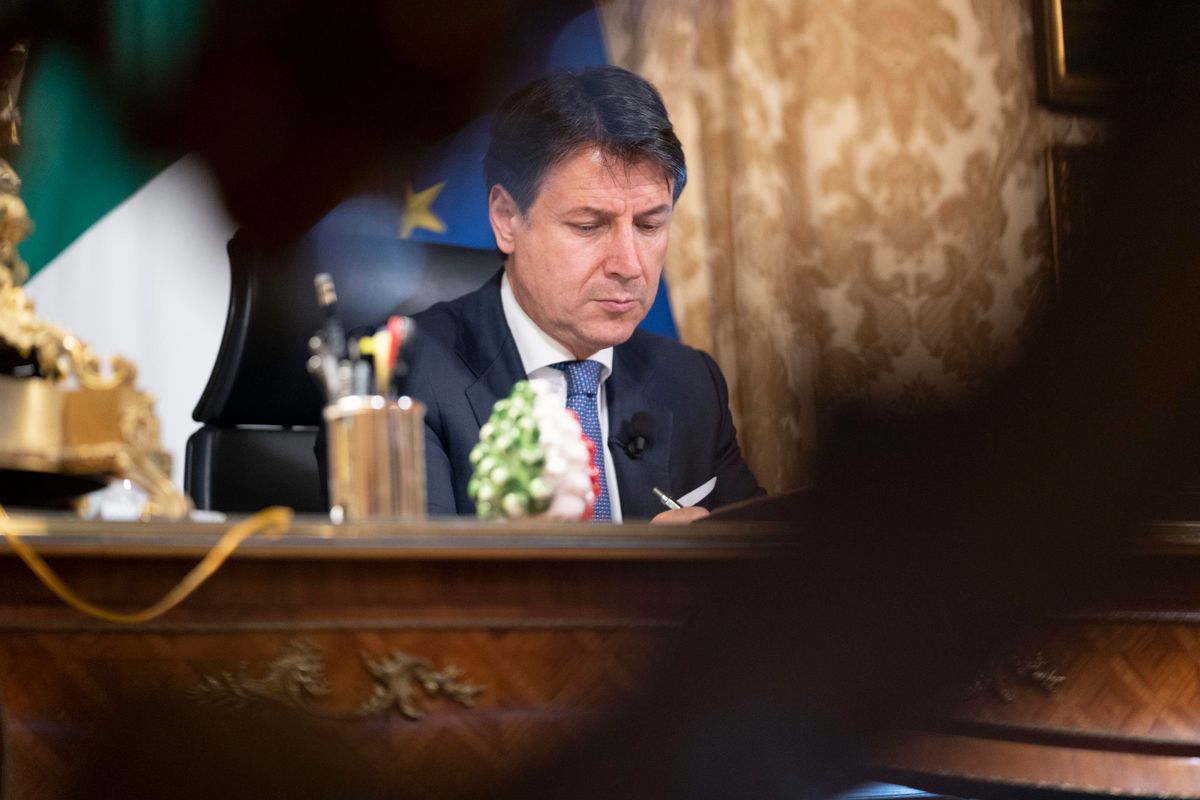 Un’altra
task force per tenersi il potere