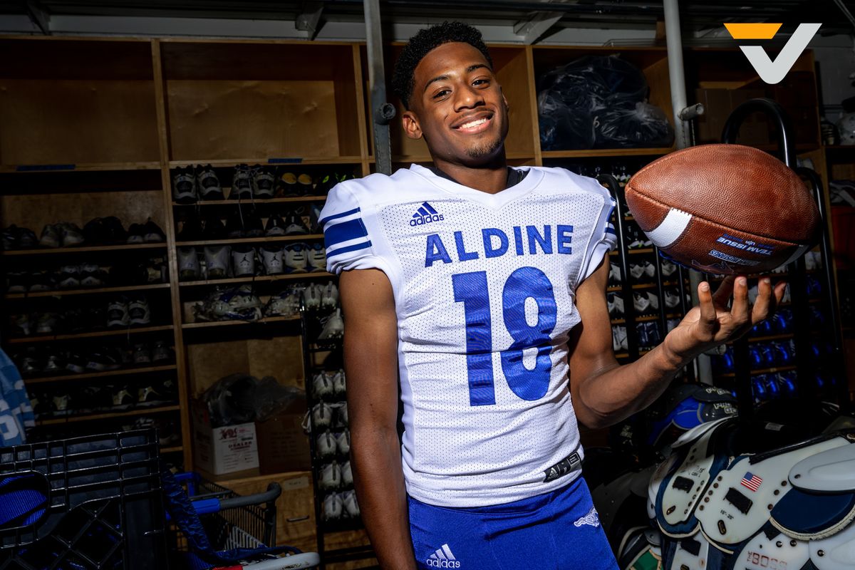 Aldine ISD Magazine Feature: Two-Way Standout