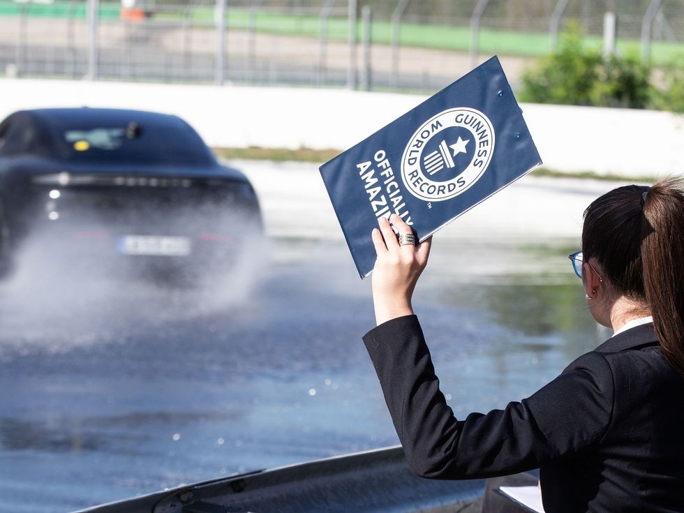 Porsche Taycan Guinness Book of World Records
