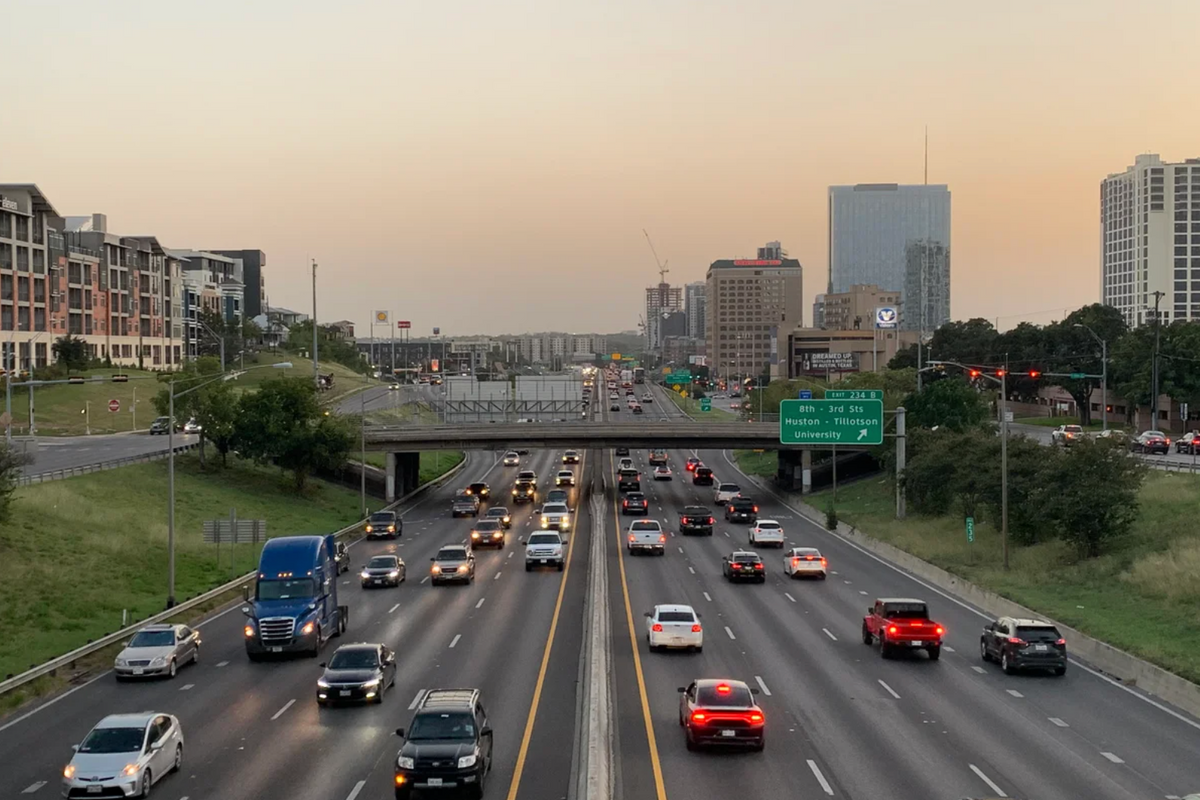 Teslas, trains and automobiles: 5 things to know about Austin’s major transit projects