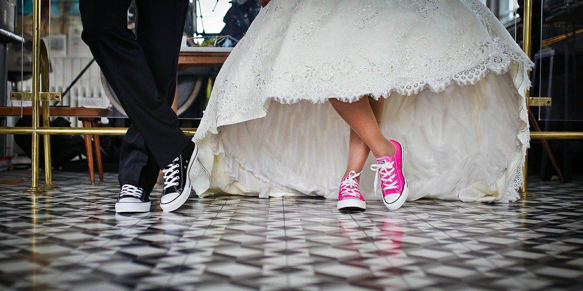 People Who Married In Their Early 20s Explain Whether They Regret Their Decision Or Not