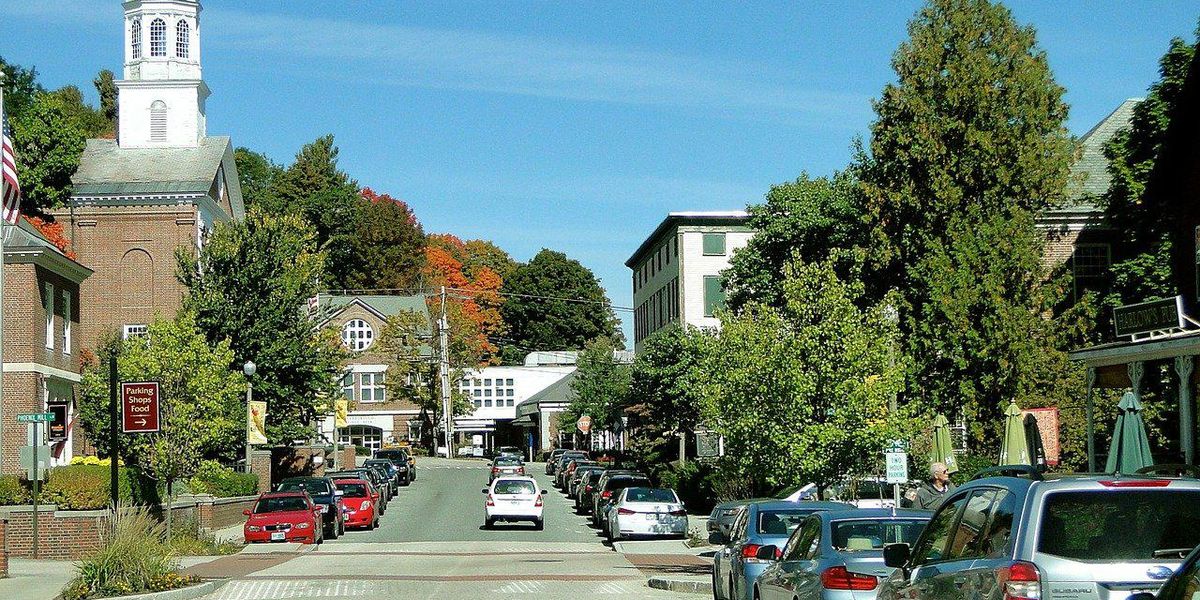People Explain Which Things Their Hometown Is Known For