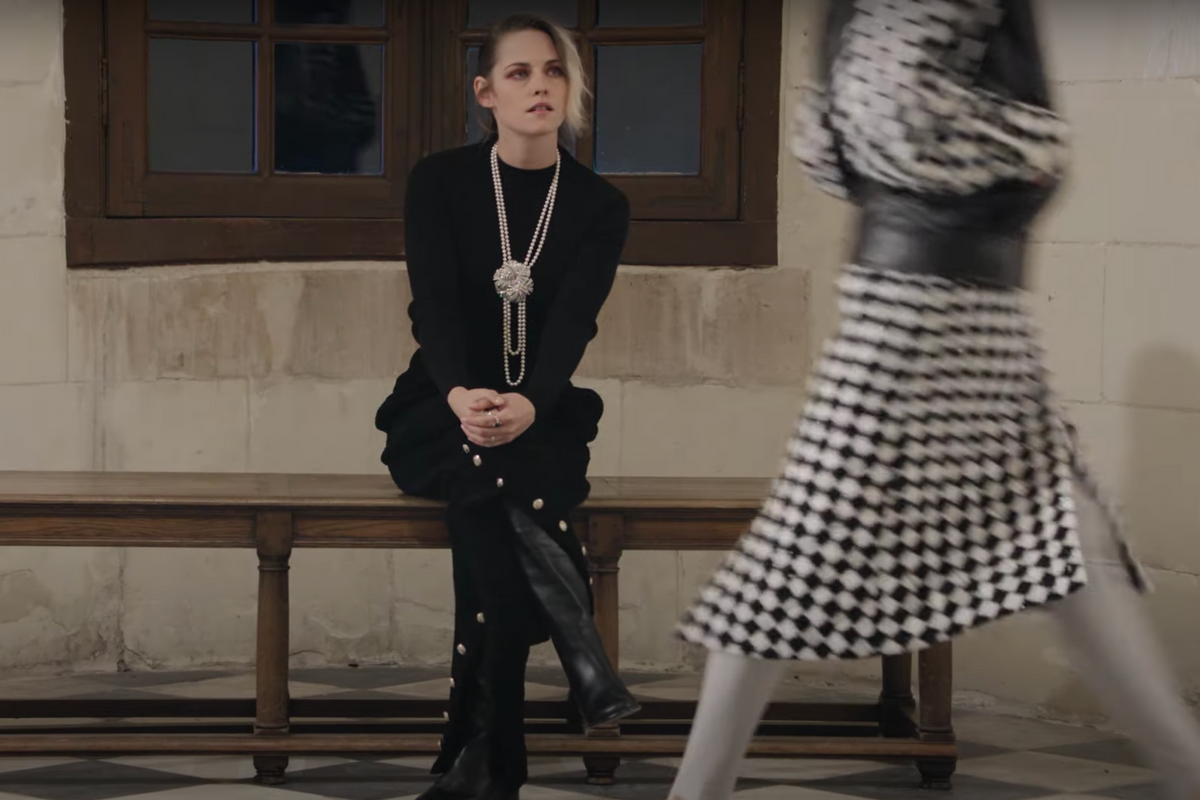 Kristen Stewart Was the Only Guest in the Audience at Chanel - PAPER