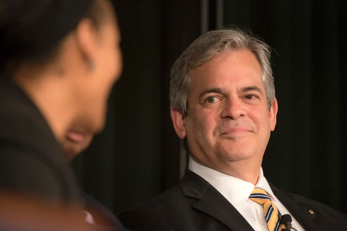 Mayor vs. Governor: Adler urges Abbott, residents to keep mask mandate