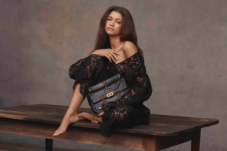 valentino bag zendaya