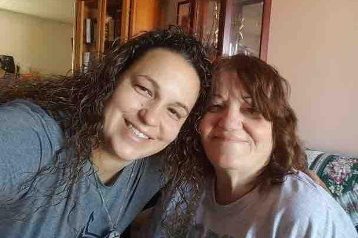 After helping with early voting, an Austin poll worker died of COVID