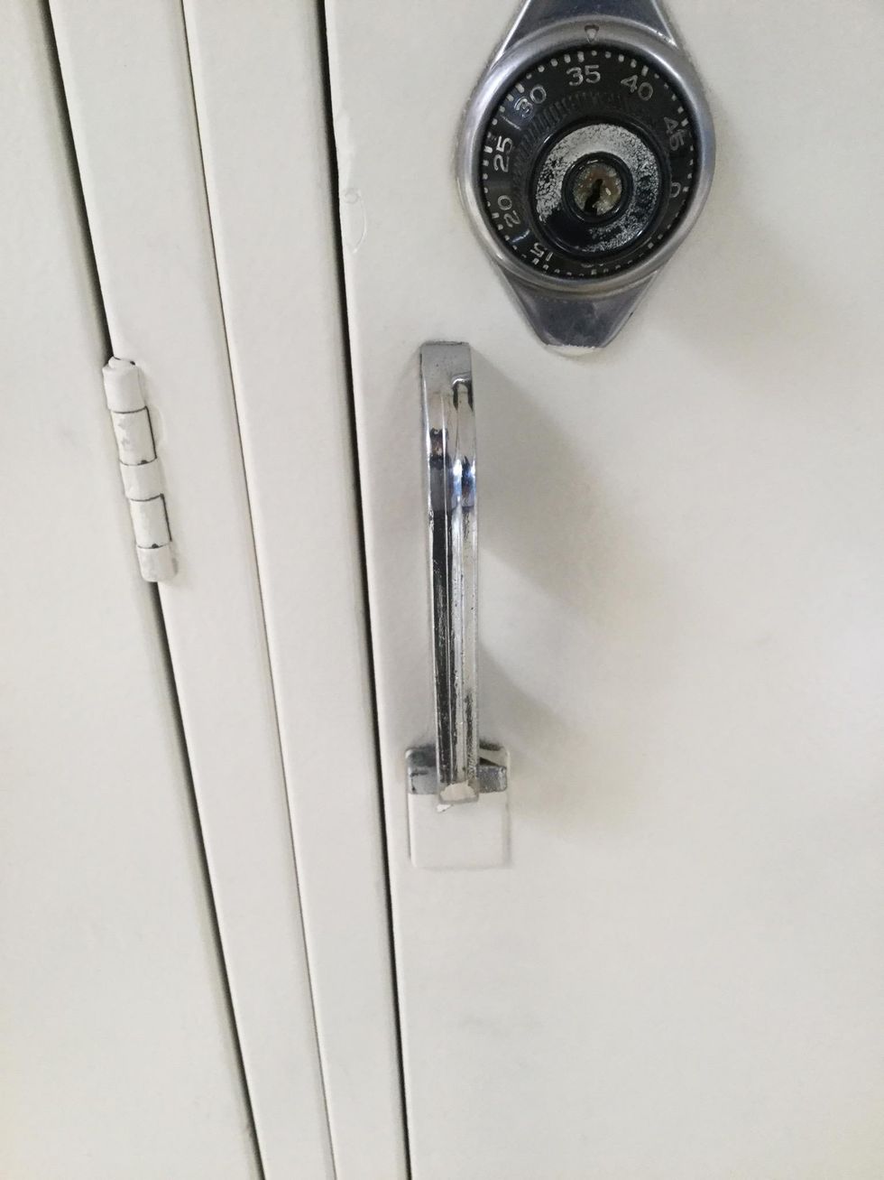 How to open locker B+C Guides