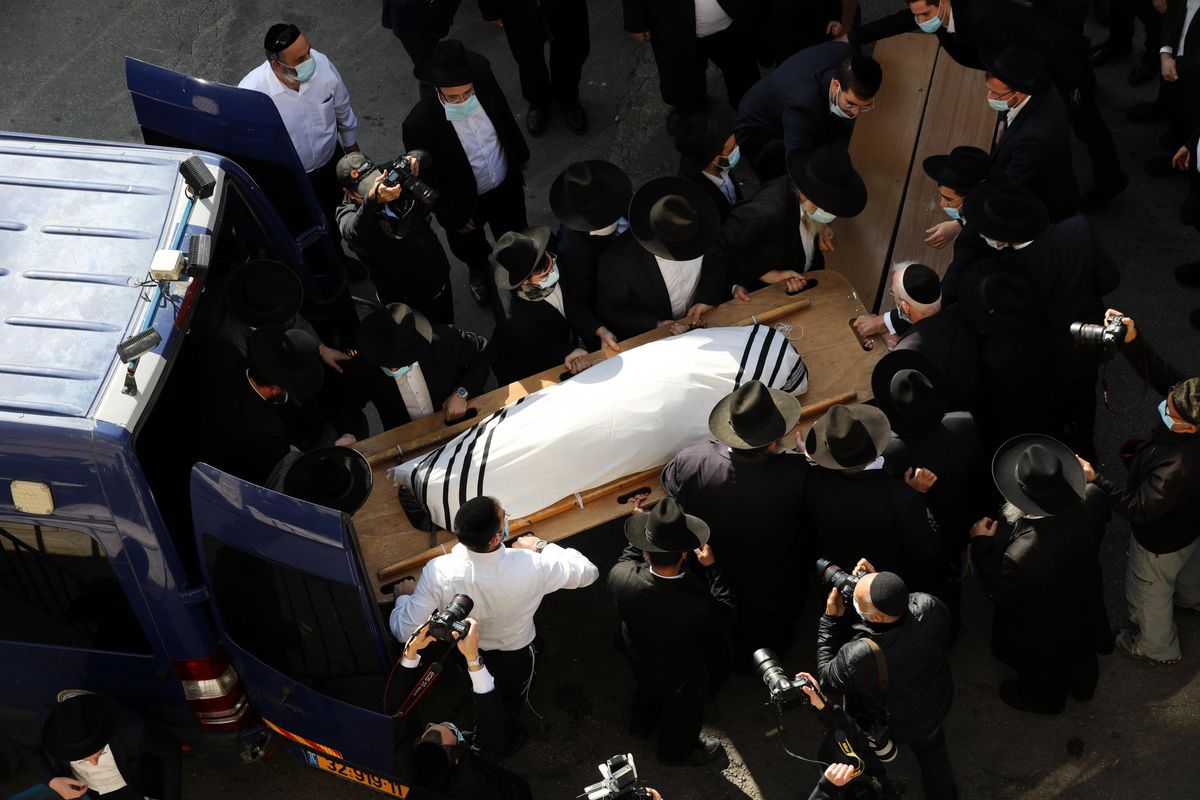 Ci hanno rubato pure l’elaborazione del lutto