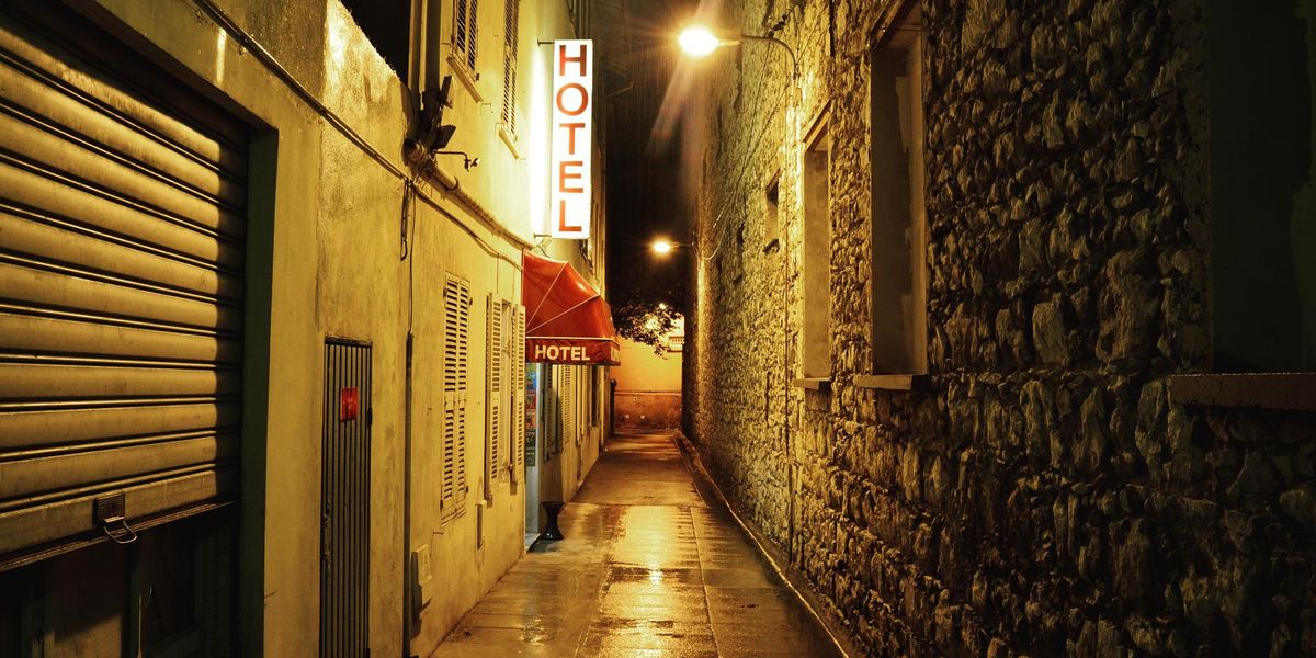 People Describe The Worst Place They Have Ever Had To Spend The Night