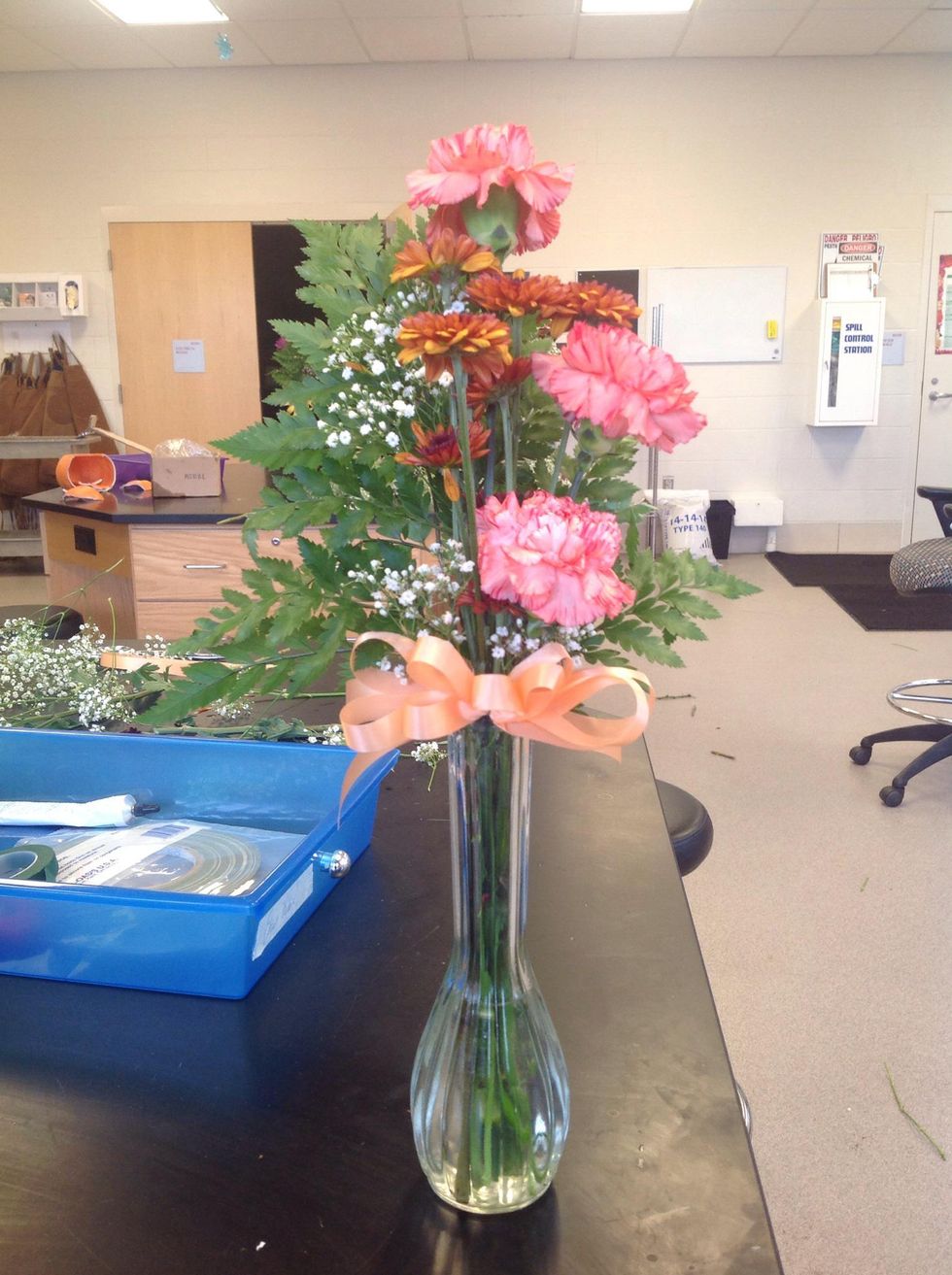 How to create a bud vase arrangement B+C Guides