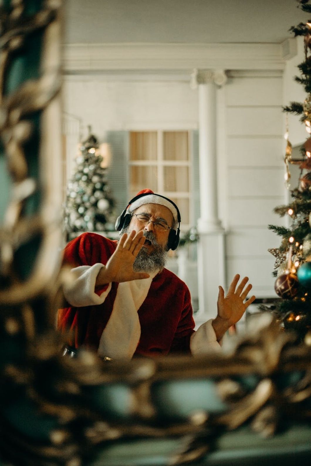 12 Songs That Prove Christmas Music (Still) Needs To Wait Until December 1st