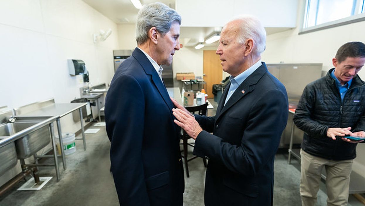 John Kerry, Joe Biden