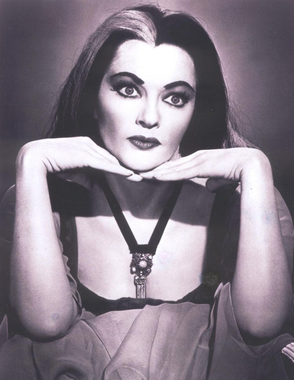 Lily Munster Makeup - Mugeek Vidalondon