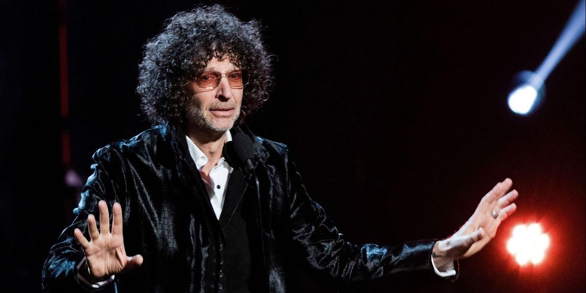 7 Moments That Should Have Ended Howard Stern's Career - Popdust