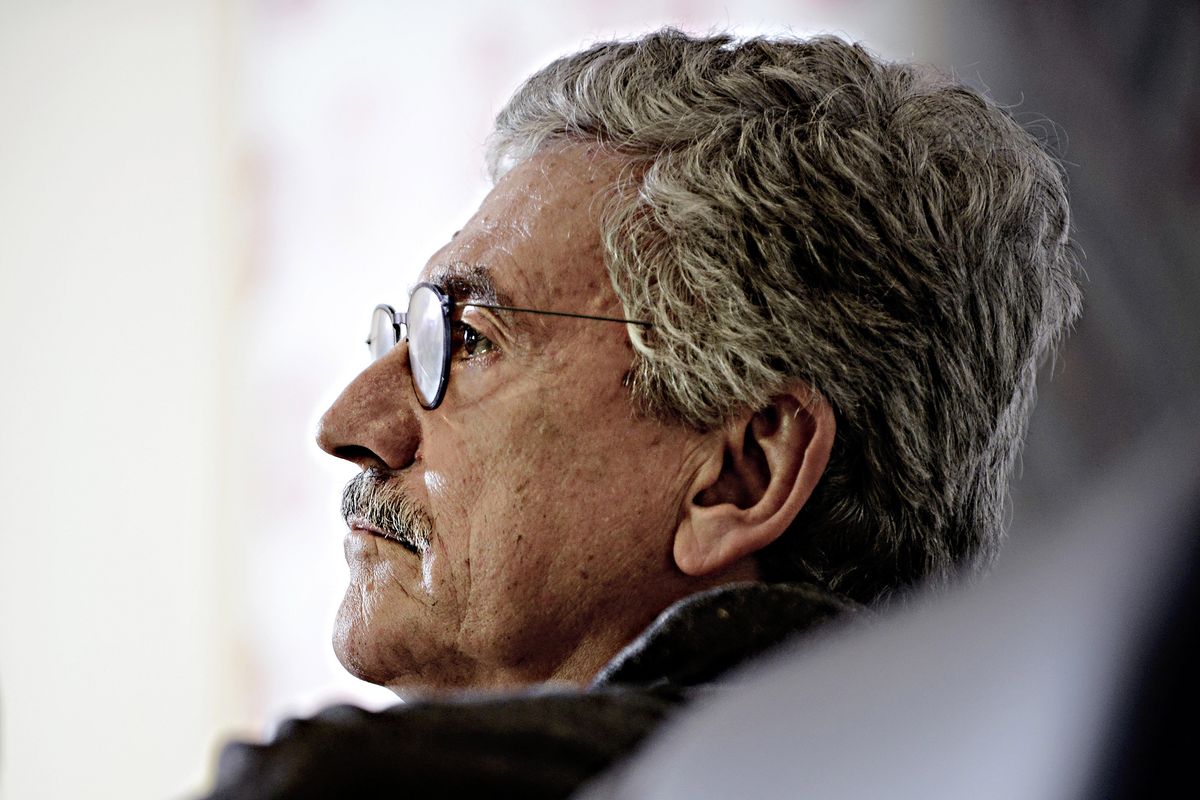 Parte il 5G d’obbligo per i Comuni. D’Alema ospite d’onore di Pechino