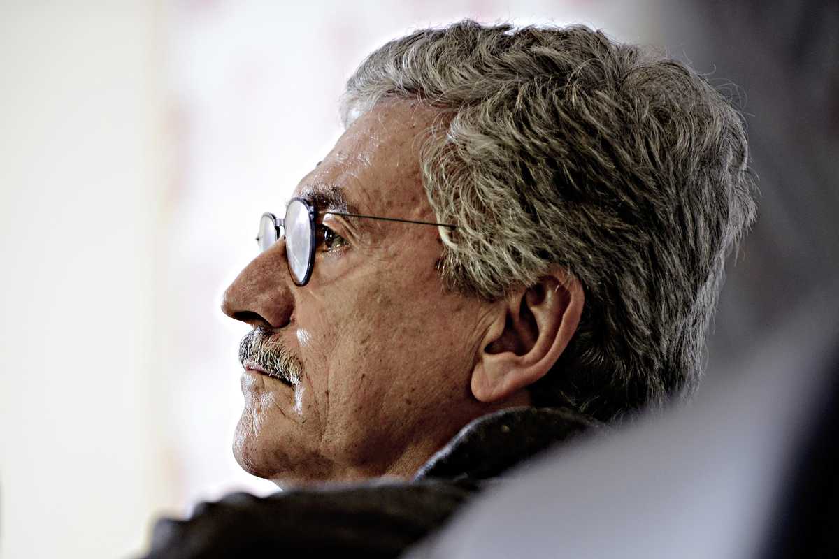 Parte il 5G d’obbligo per i Comuni. D’Alema ospite d’onore di Pechino