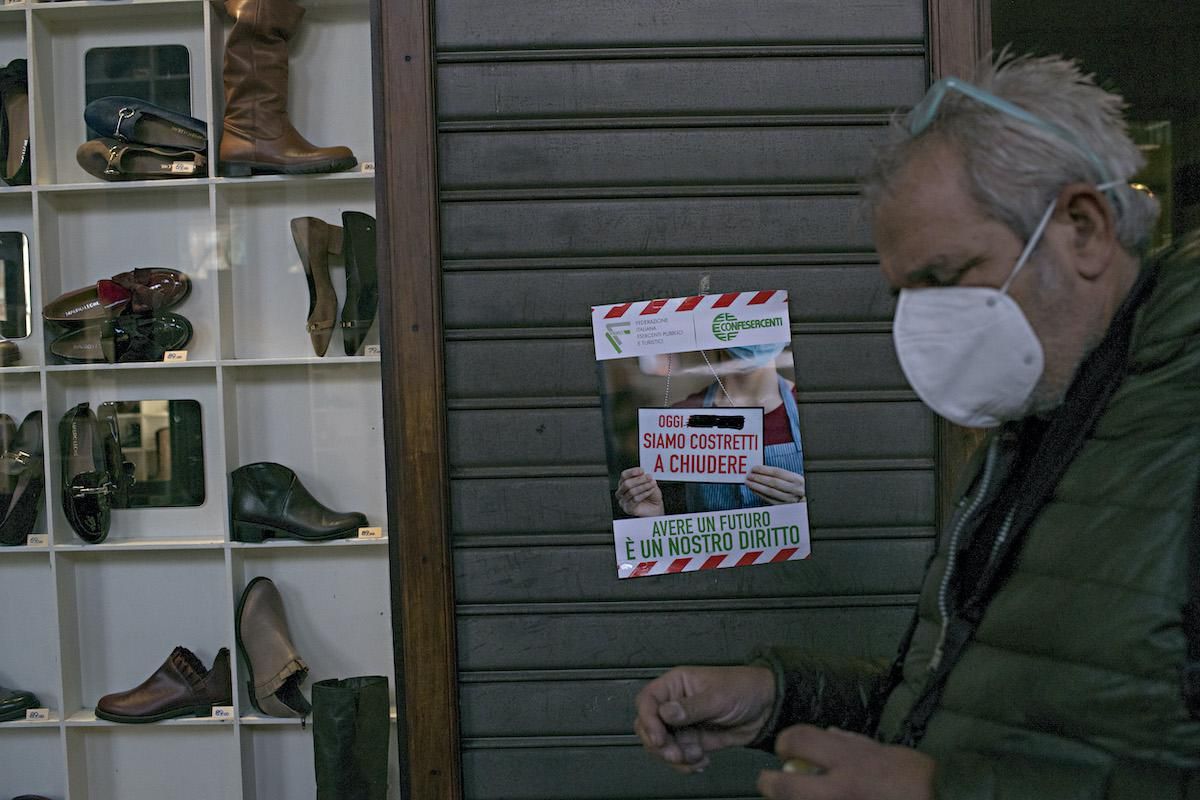 Professionisti contro il dl Ristori. I medici: «Sbigottiti dal governo»