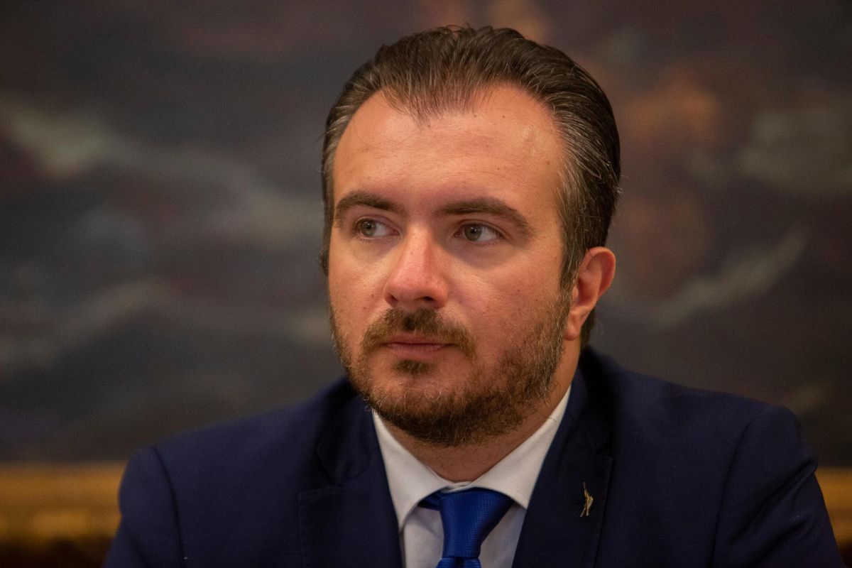 «La soluzione è il voto, non il governissimo»