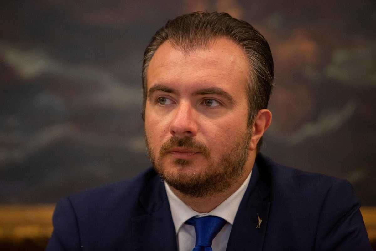 «La soluzione è il voto, non il governissimo»