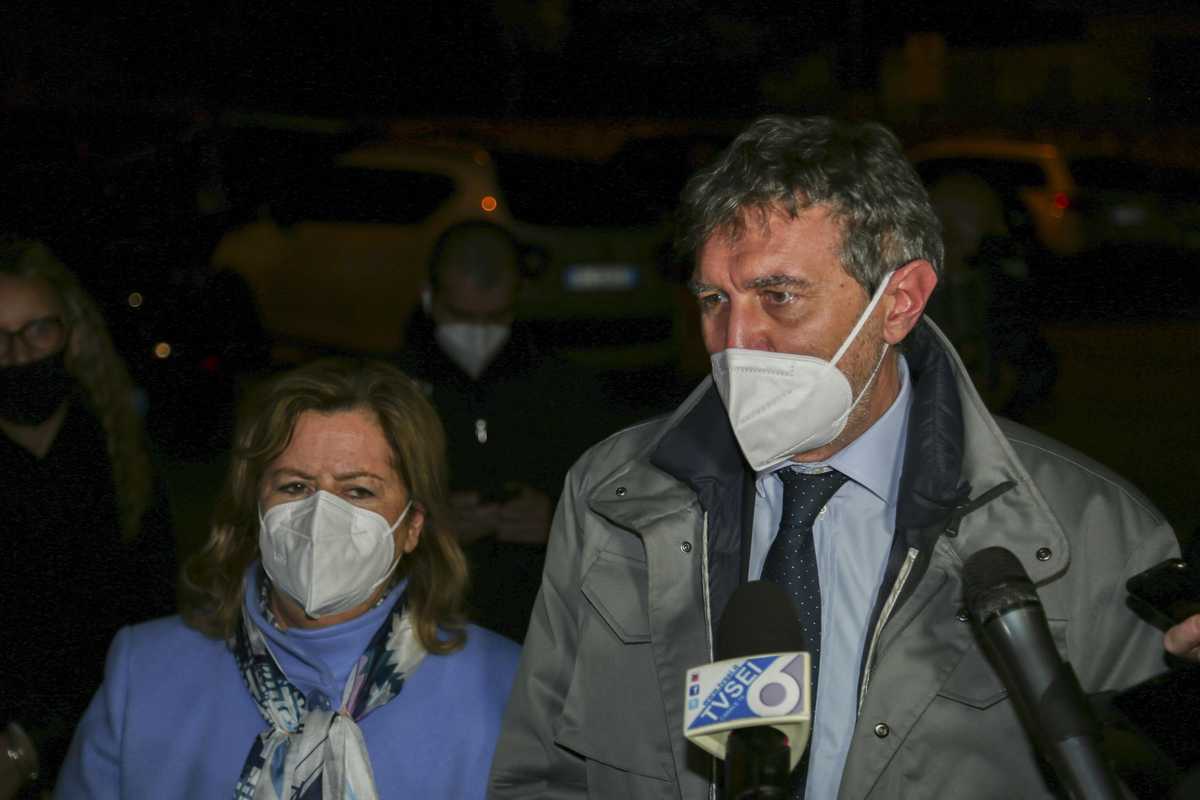 «Trattati da Regione canaglia per una fisima burocratica»