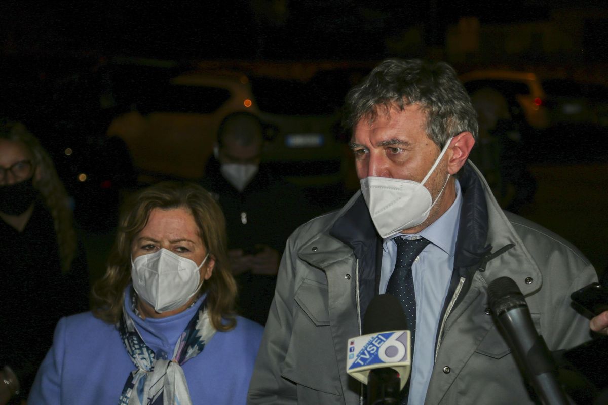 «Trattati da Regione canaglia per una fisima burocratica»