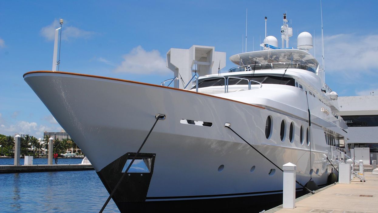 People Share The Most Insane 'Rich Person' Behavior They've Ever Seen