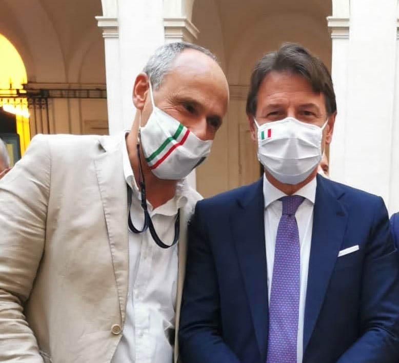 La Difesa indaga sul cavaliere imbucato speciale