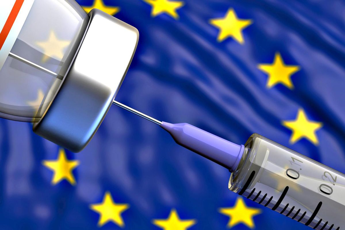 Ue muta su indennizzi e costi del vaccino. E gli effetti collaterali si moltiplicano