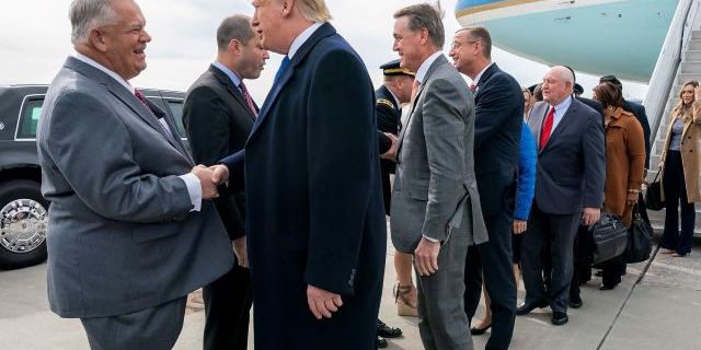Still Furious Over Georgia, Trump Isn't Helping Perdue And Loeffler - Vimarsana News
