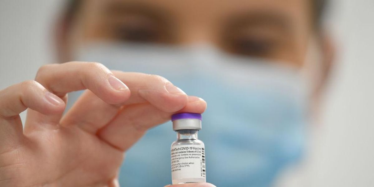 The federal agency says employers can legally require workers to receive the COVID vaccine
