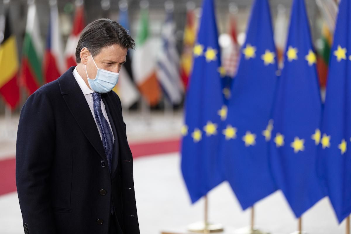 Renzi spadroneggia perché il governo è incapace