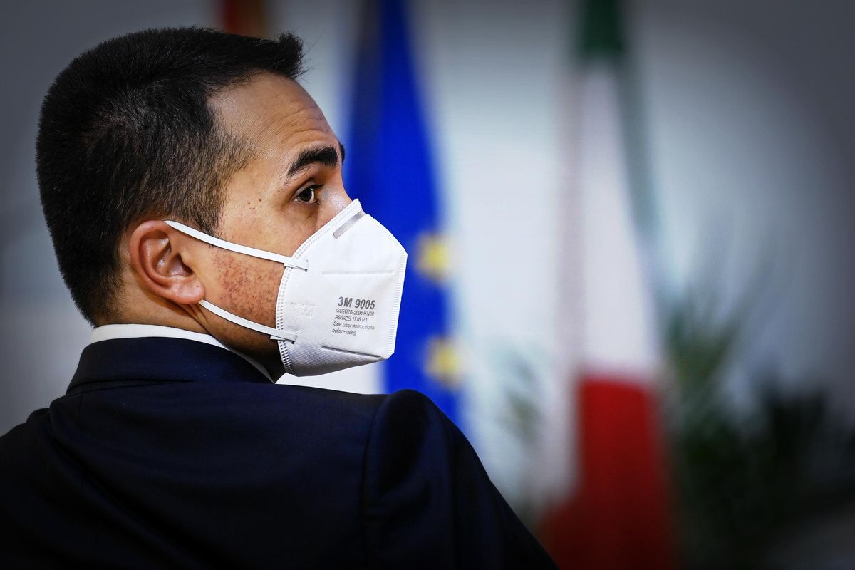 Gli italiani bloccati denunceranno Di Maio