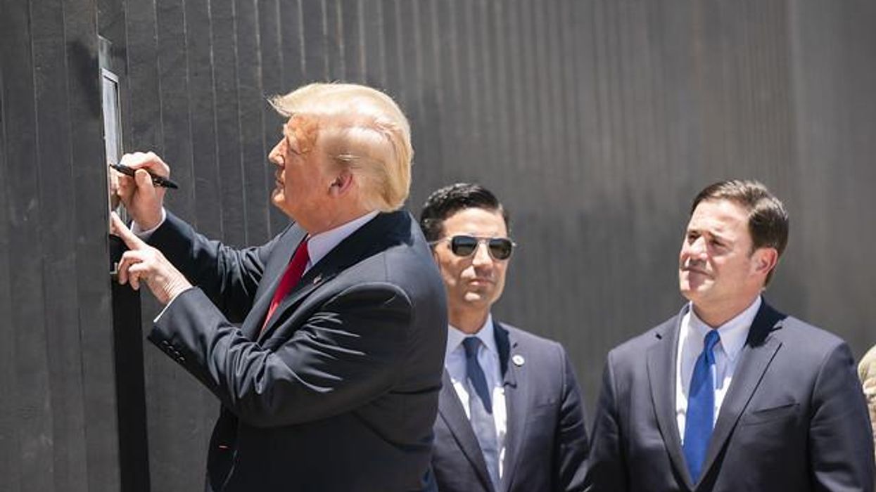 Trump border wall