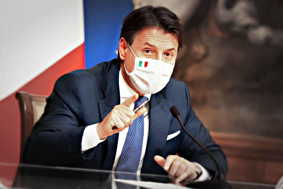 I grillini vendono
la dignità in cambio di poltrone