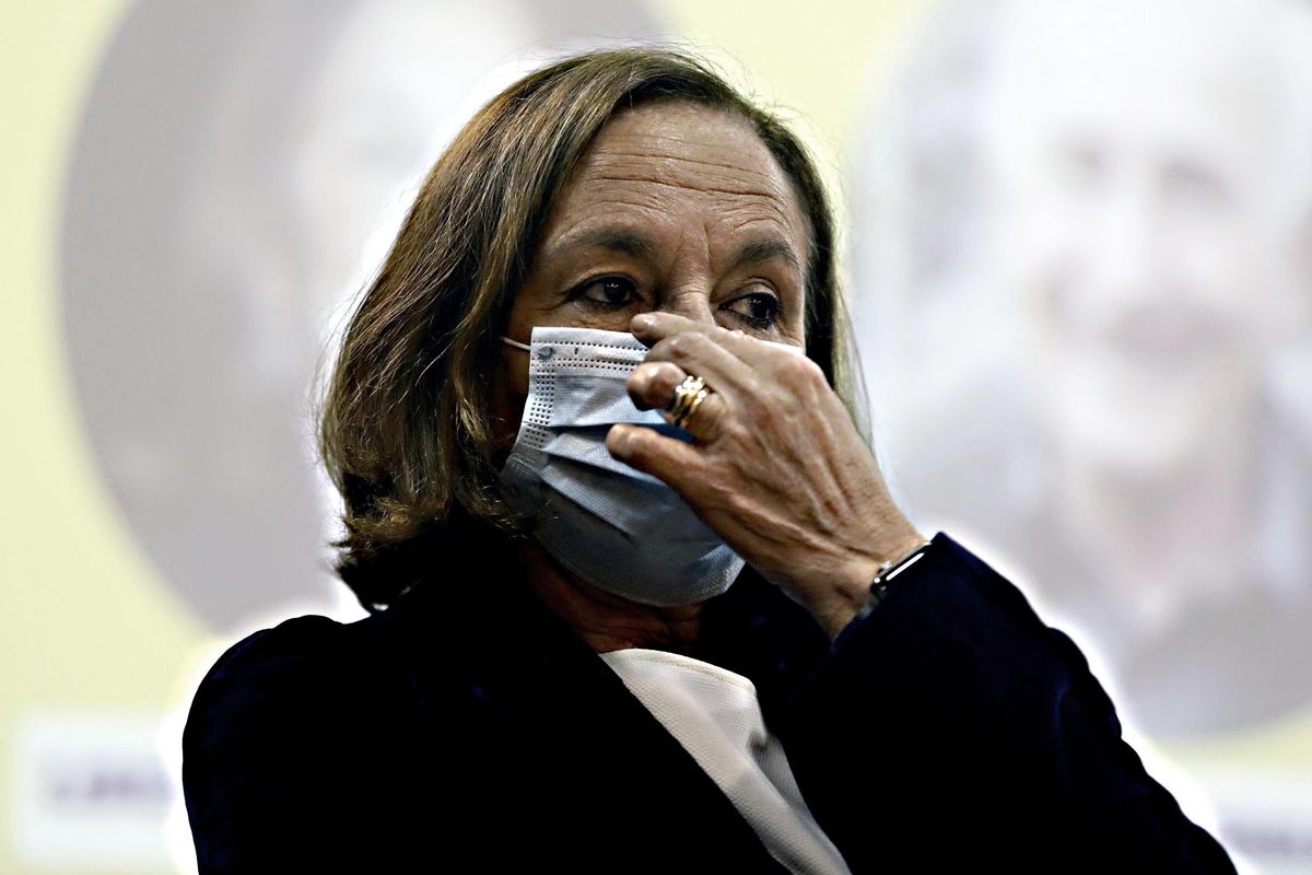 Litigio sulla task force di Giuseppi. Poi il Covid manda in tilt il cdm