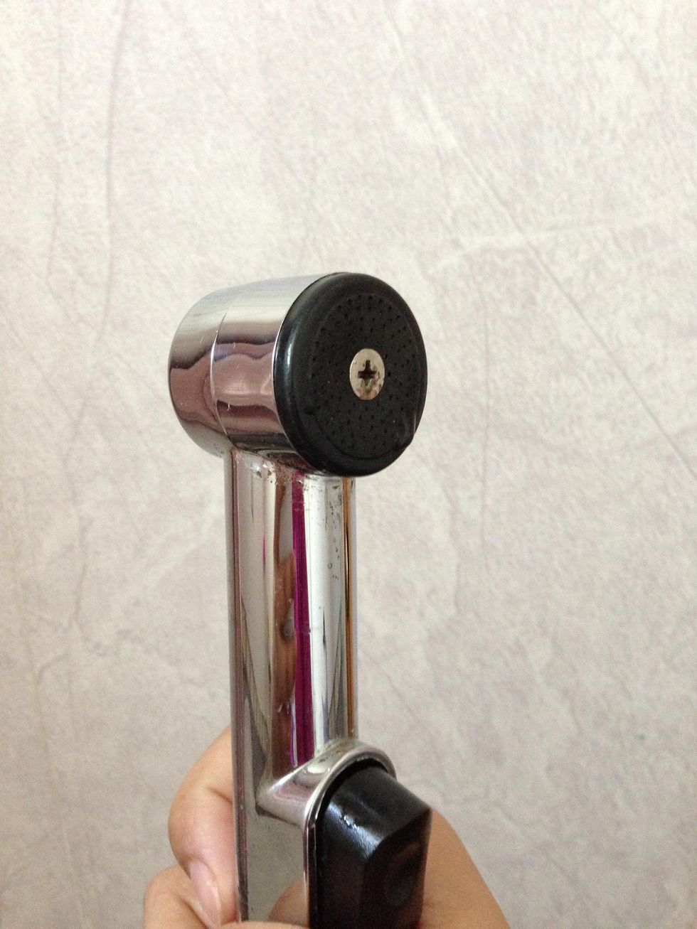 How to clean a dirty shower head B+C Guides