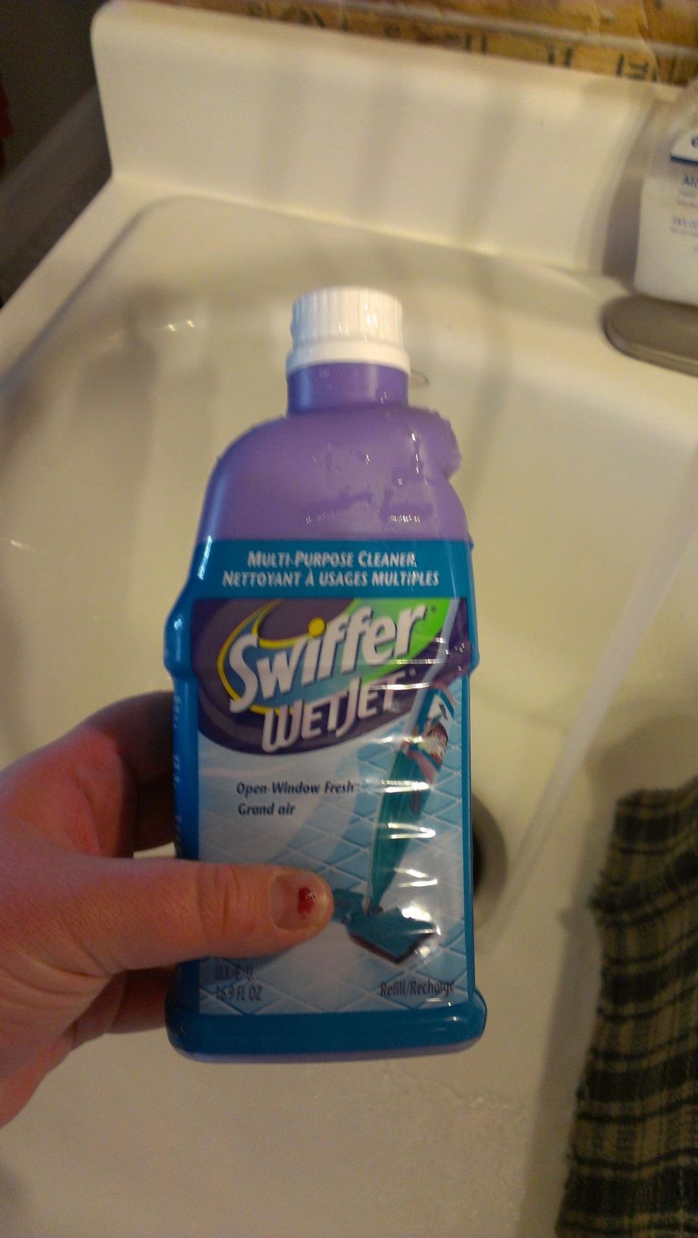 How to refill your swiffer wet jet bottle B+C Guides