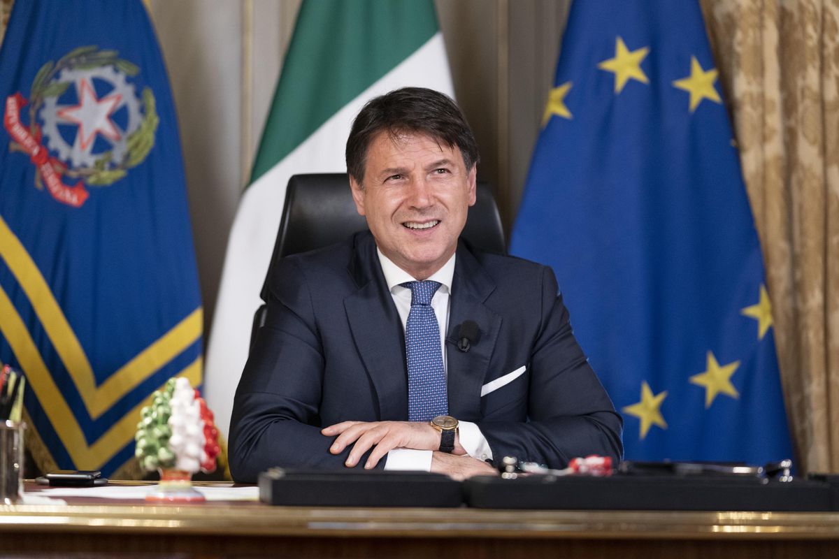 Slitta il Cdm sul Recovery. E le cancellerie europee adesso tampinano il governo