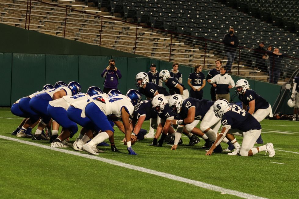 Nolan Catholic escapes All Saints; advances to the TAPPS football state