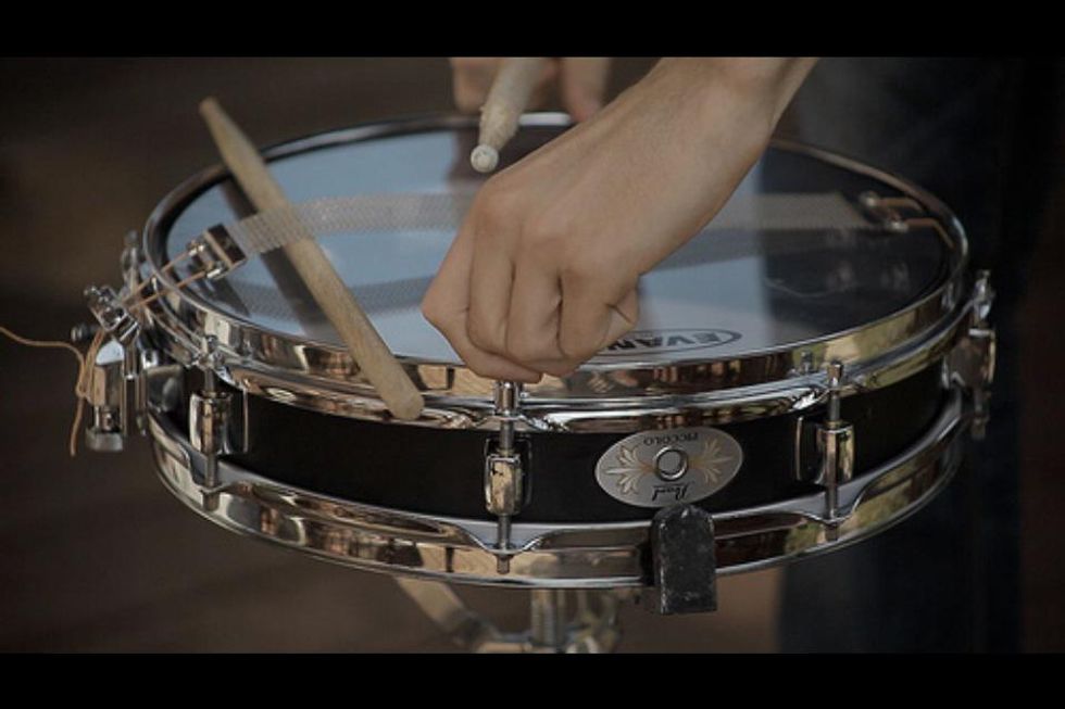 How to tune a snare drum B+C Guides