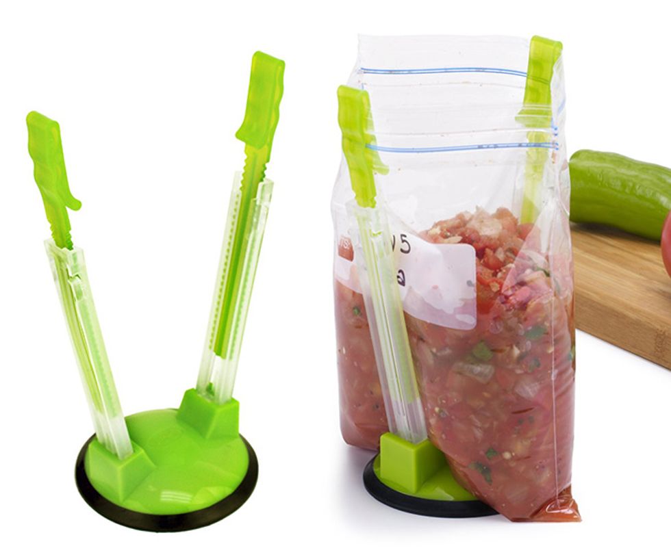 22 Kitchen Gadgets That Minimize Dishwashing 22 Words