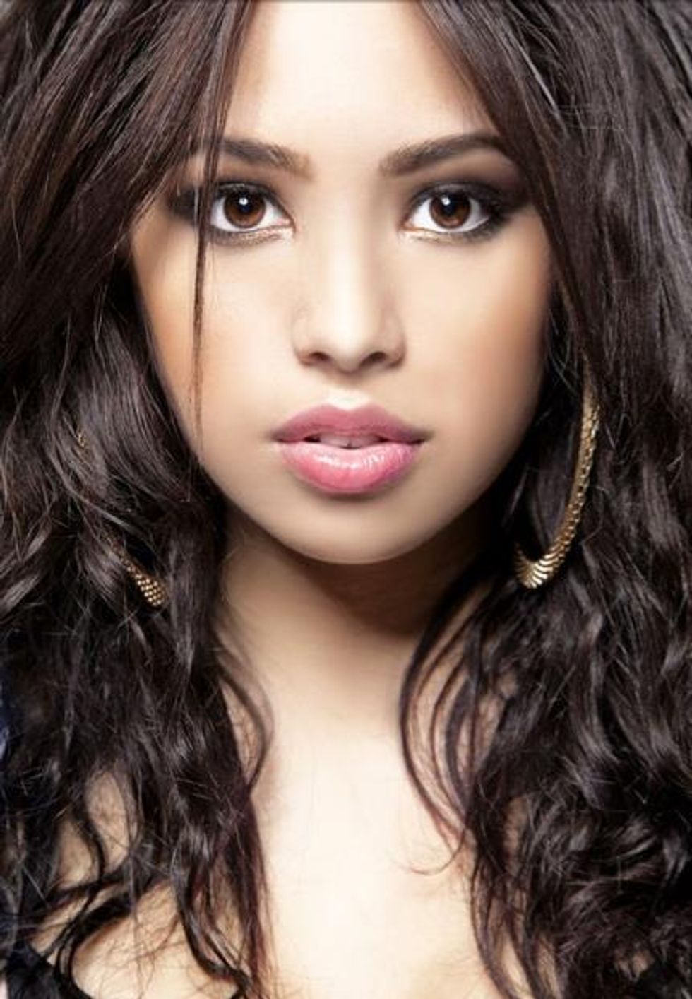 Here Are the Most Beautiful Women In Each Country 22 Words