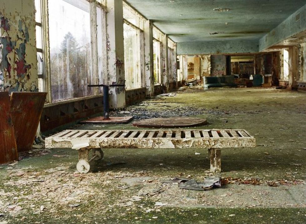 These Haunting Photos Of Abandoned Catskills Hotels Will Chill You To The Bone 22 Words 8691