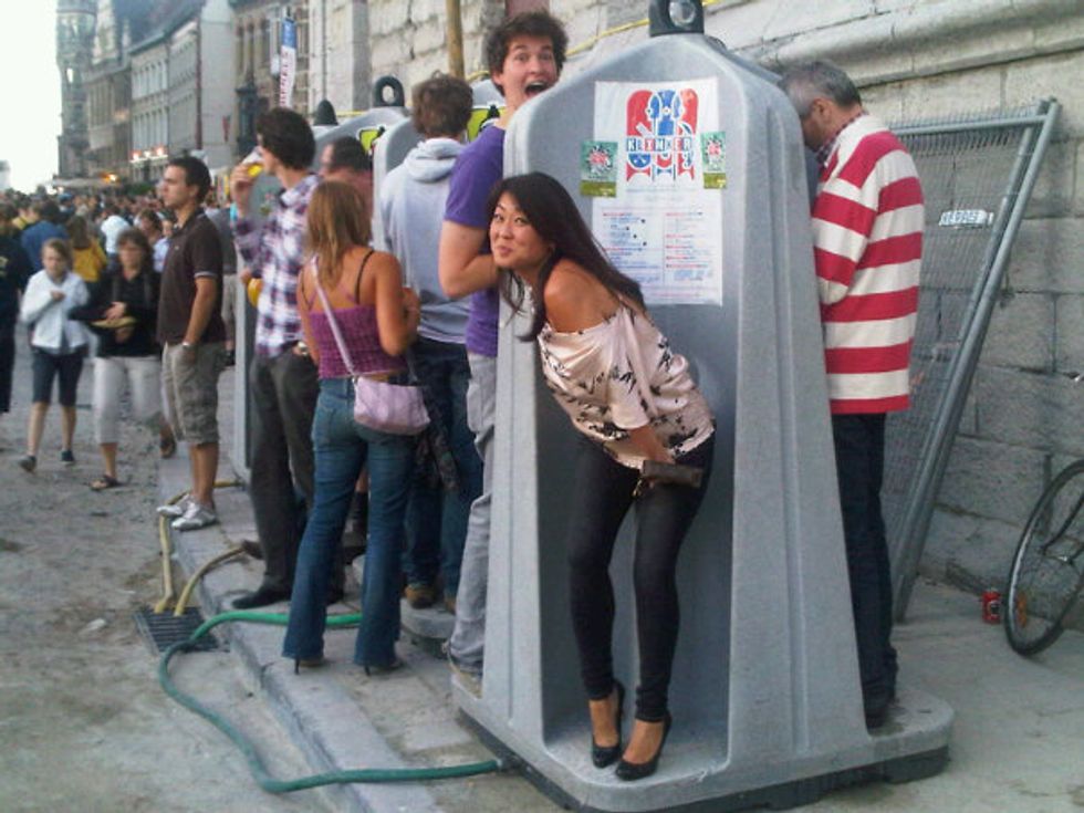 30 Bizarre Facts About Foreign Bathrooms That Will Make You